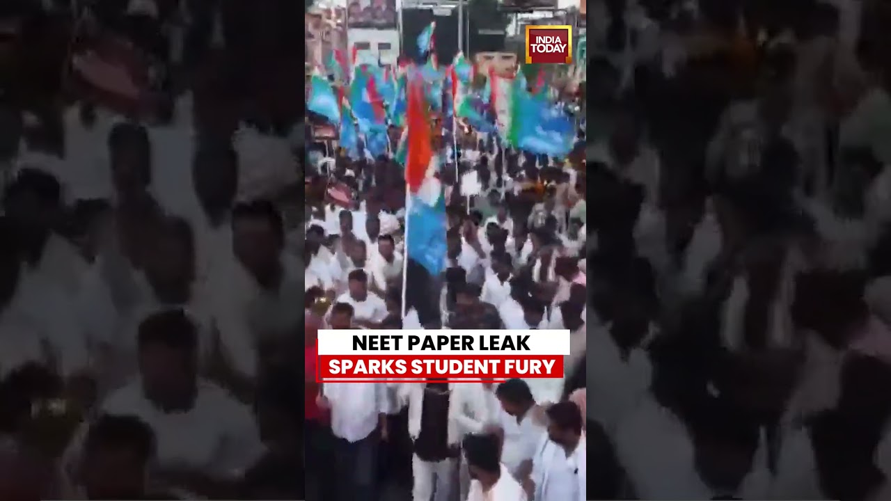 NEET-UG Paper Leak Row: Students Protest in Chitradurga Over Alleged Exam Irregularities