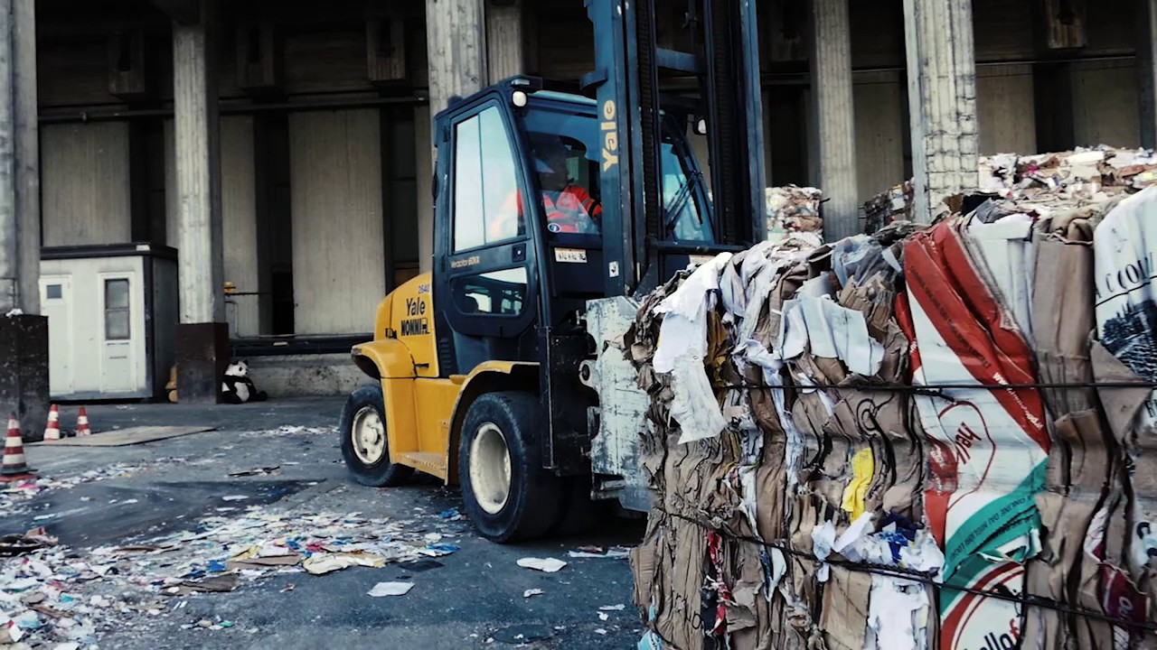 L'industria del riciclo. La carta