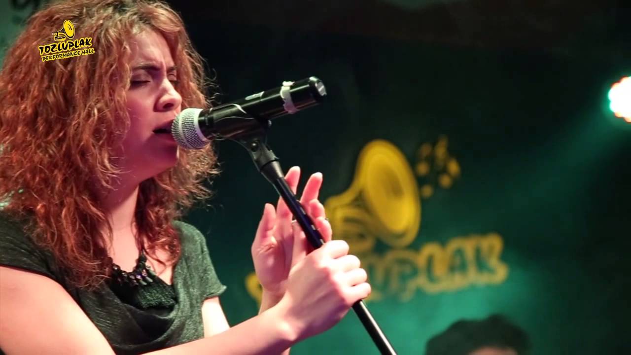 Yağmur Ercan - Sevda (Tozlu Plak Performance Hall)