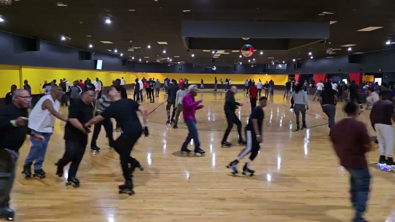 Season 10 Episode 16 Sunday Night at Isaiah 58 Skate House 🏠 w DJ Storman Norman 