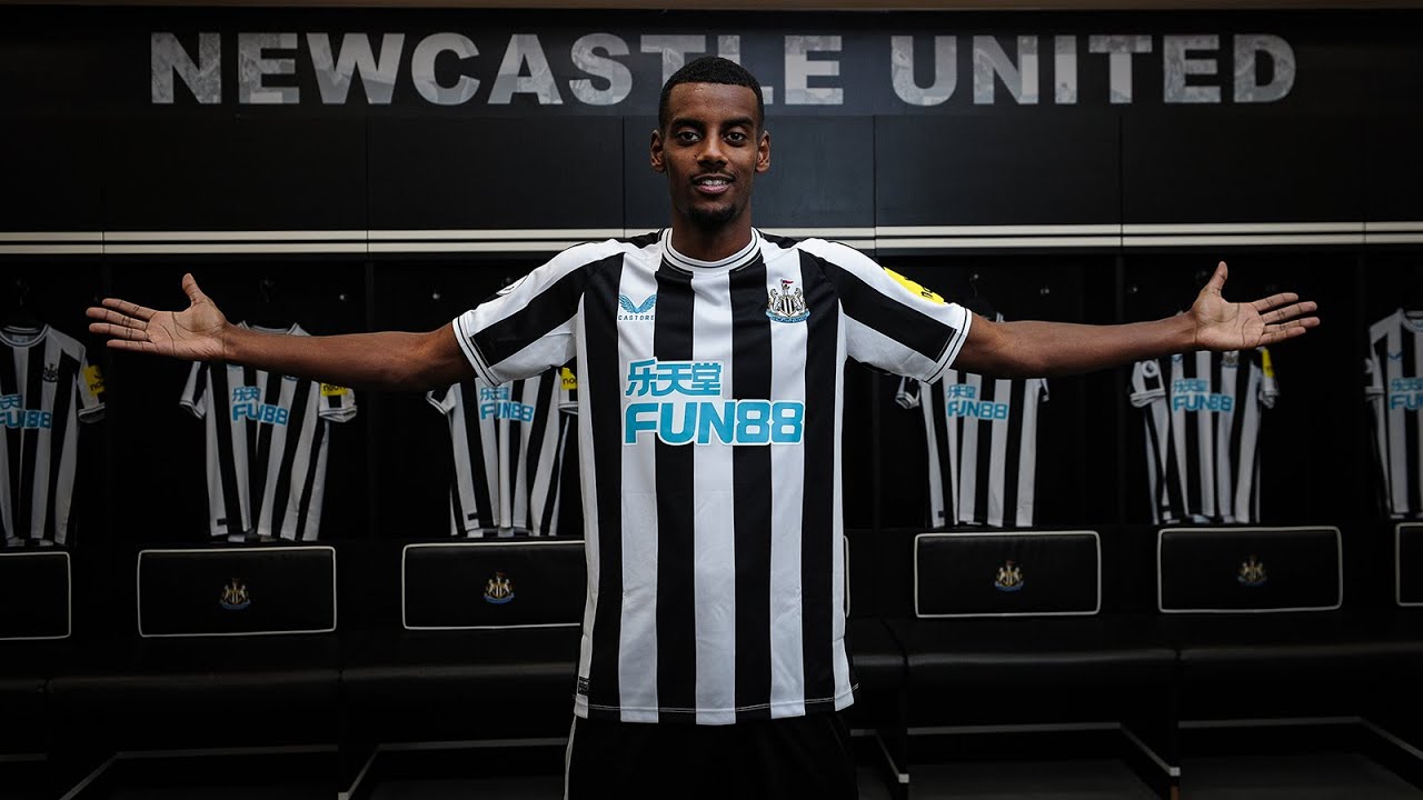 BEHIND-THE-SCENES | Alexander Isak's First Day