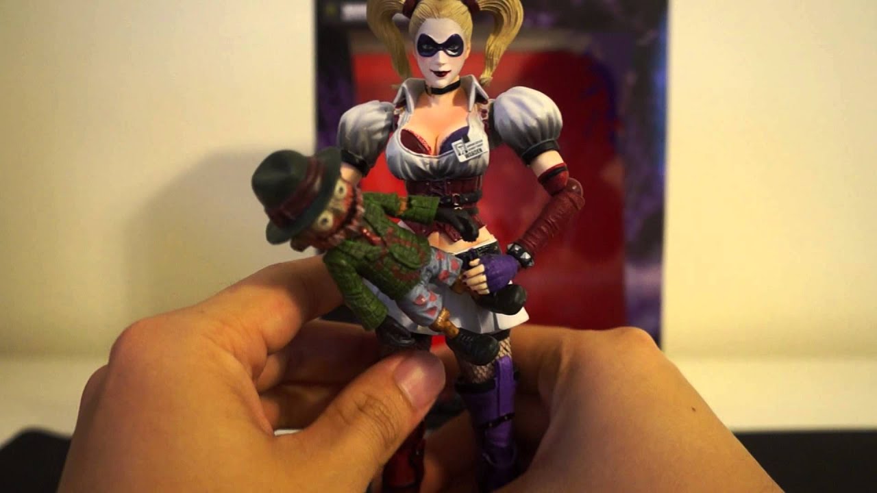Play Arts Kai Harley Quinn Figure Review