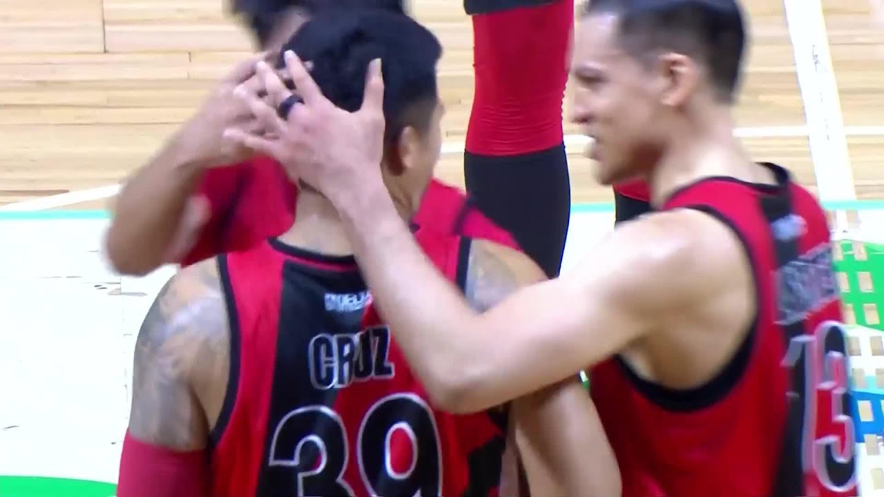 SAN MIGUEL vs. MAGNOLIA | 2ND QUARTER HIGHLIGHTS | PBA SEASON 49 PHILIPPINE CUP