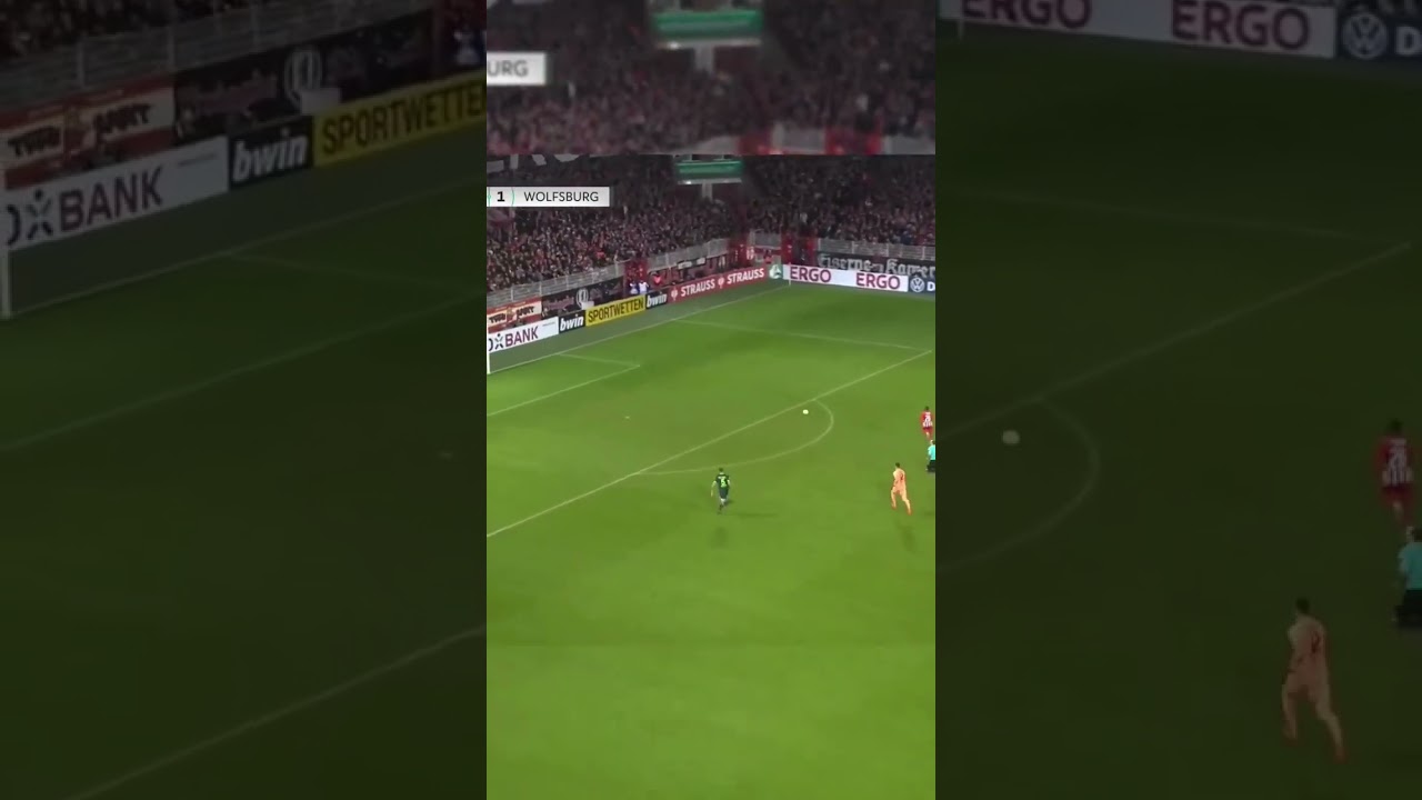 Reported Liverpool target Micky van den Ven 👀⚡️#subscribe #footballskills #shortvideo