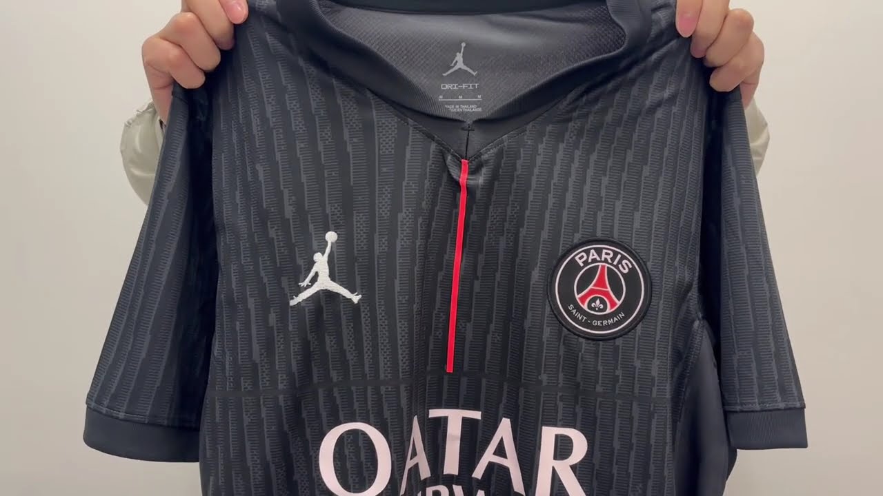 PSG Fourth Jersey 25/26 UNBOXING + REVIEW from jerseysfcsoccershop.com