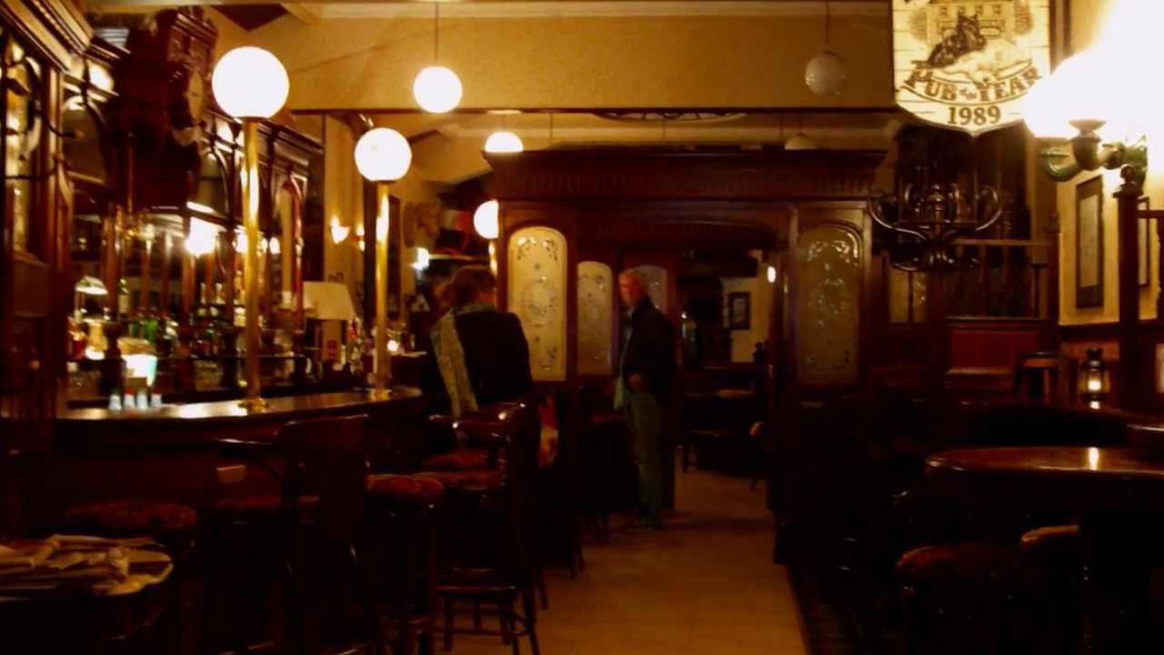 Reidy's Vault Pub - Wine & Spirit Bar - Cork, Ireland