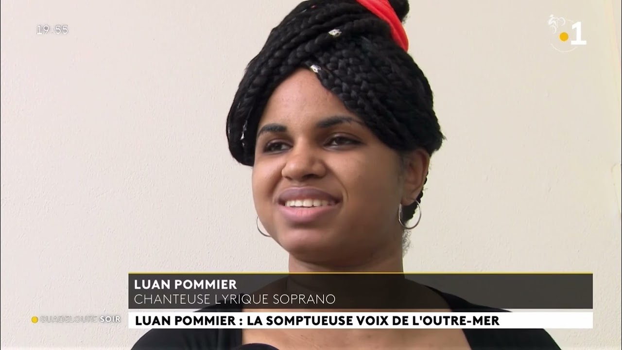 Luan Pommier chante l'Hymne Paralympique à la cérémonie d’ouverture qui Émerveille le Monde