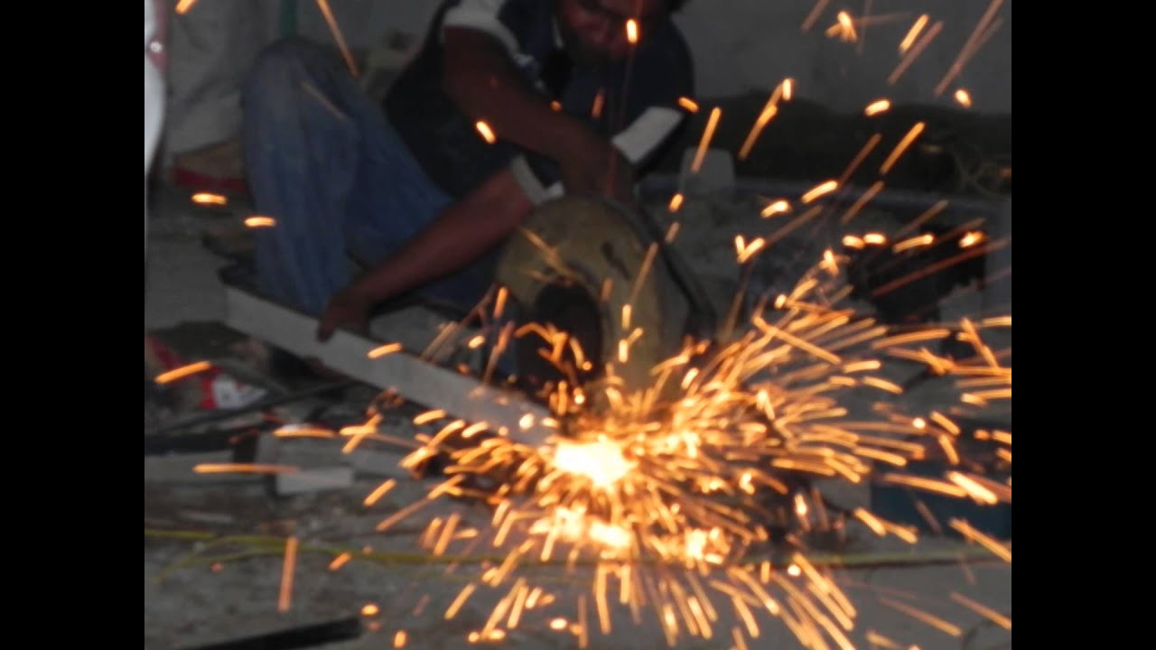 مراحل انشاء صيوان البدوة  في حي العتيبية