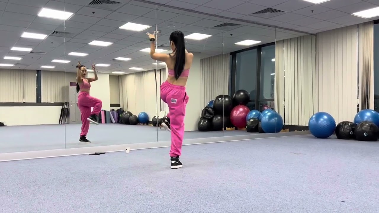 Nobody Remix | Choreo Trang Ex ( bản sau lưng cùng chiều)