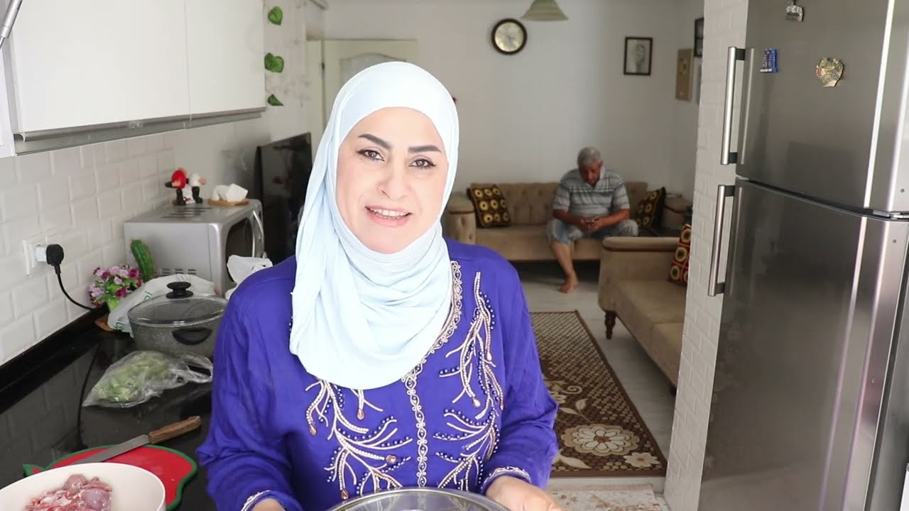 ليش الرجال لو تشعلين ال عشره شمع ما يرضه روتين من الصبح للمساء