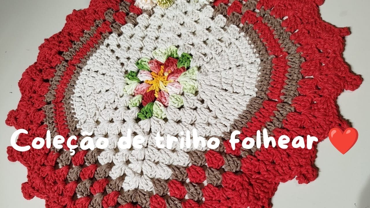 Uma linda coleção do modelo trilho folhear 🥰@Crochedarayatelie 
