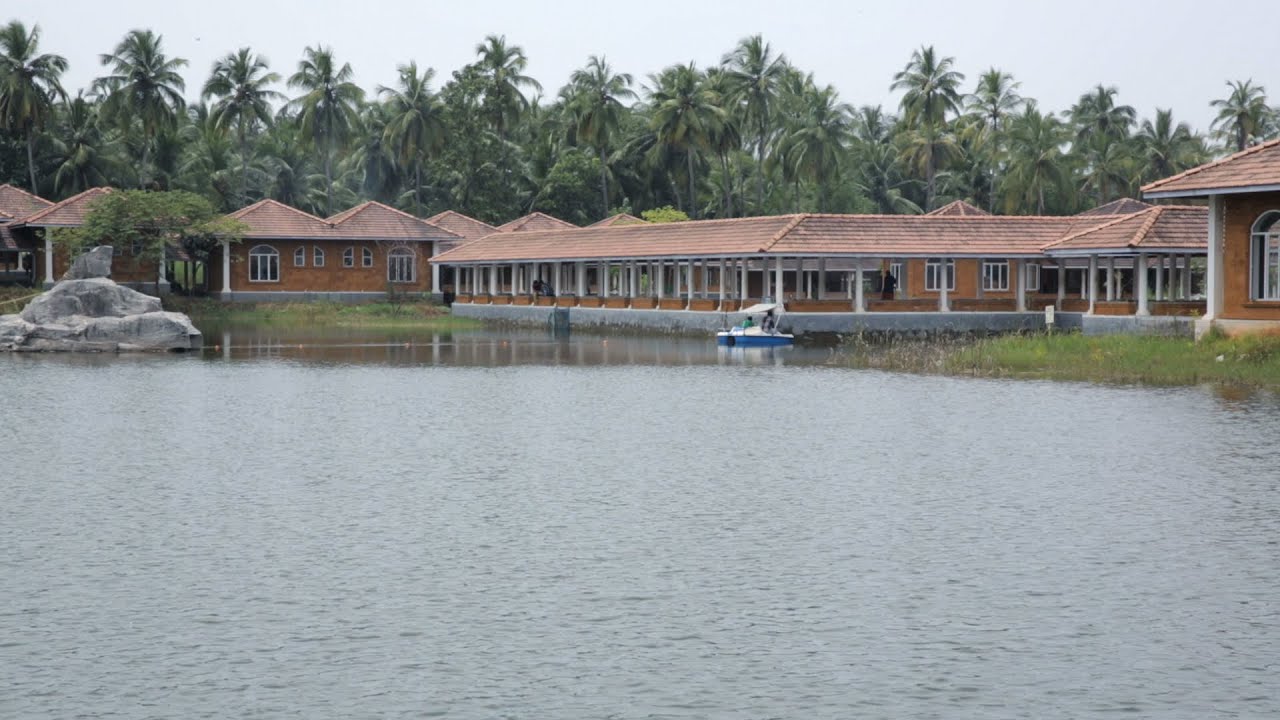 Sargaalaya Kerala Arts & Crafts Village, Iringal