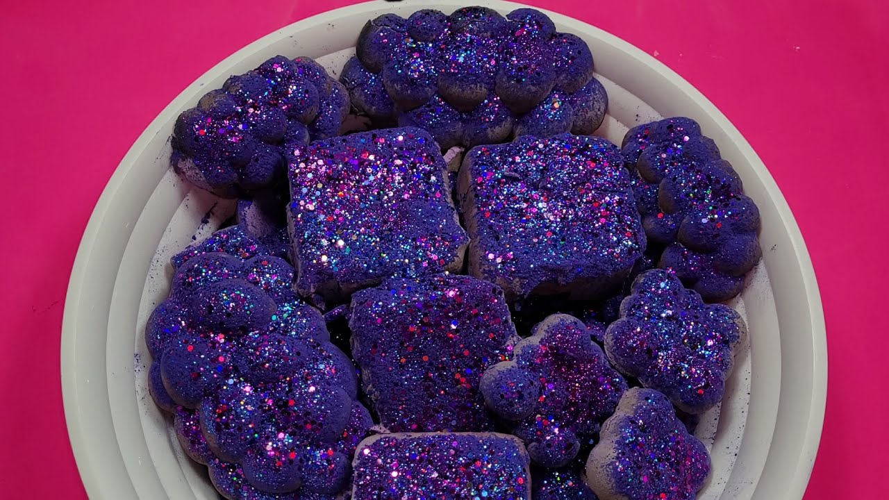 Berry Glittered Holi Topped Chalk
