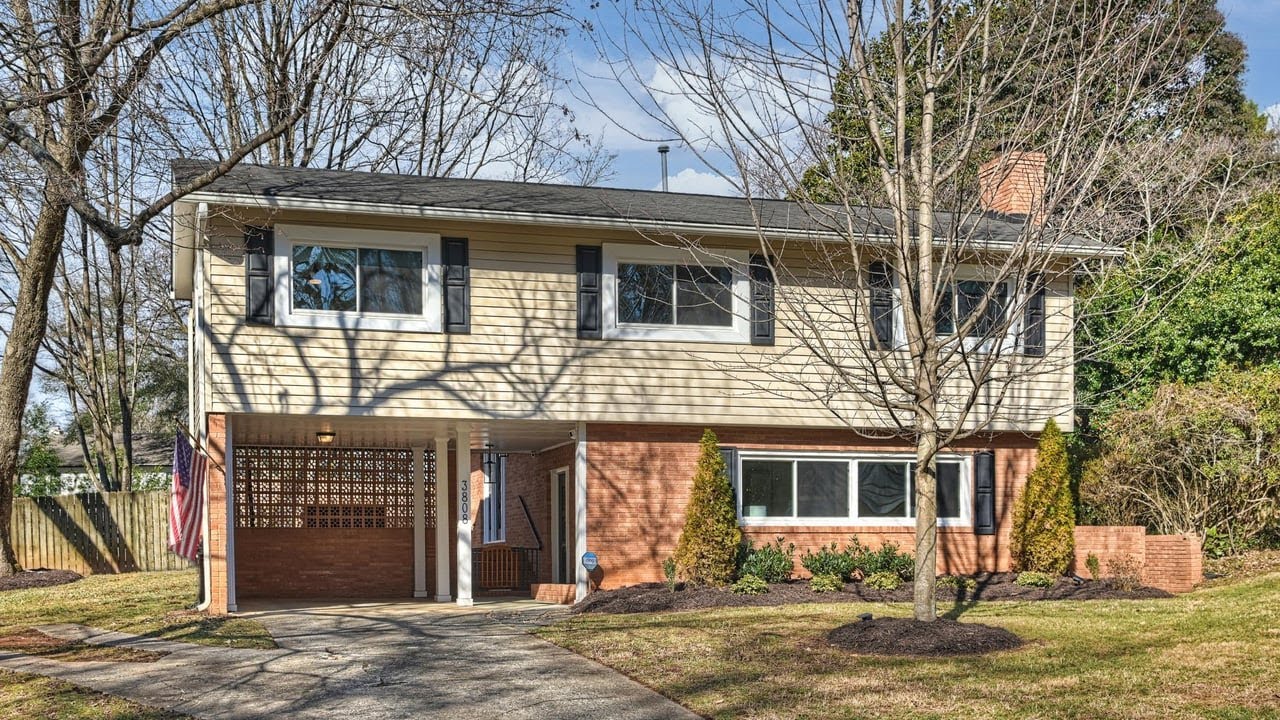 3808 Flowerfield Rd, Charlotte, NC