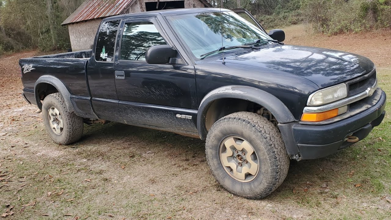 My Daughters first vehicle! 03 Chevrolet S10 ZR2 4x4!