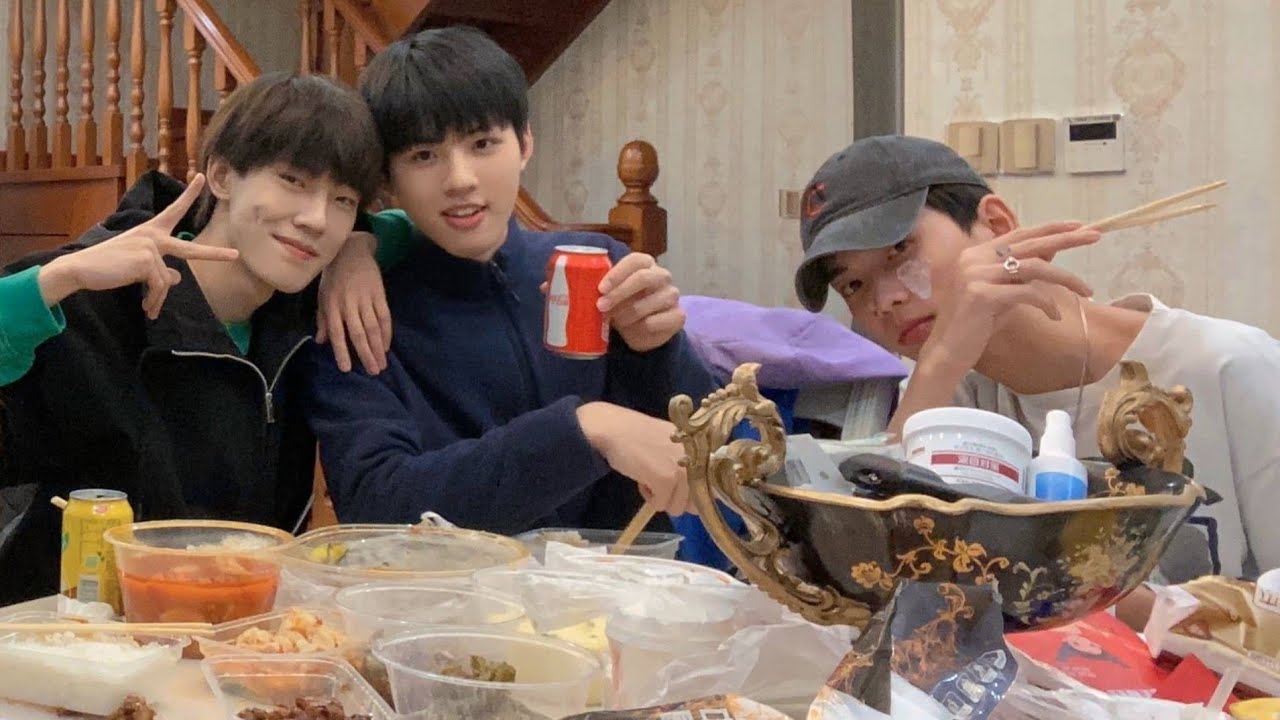 Tiểu Diệp Thạch Cửu Nam Hữu bộ 3 bá đạo nhưng hết phần cute
