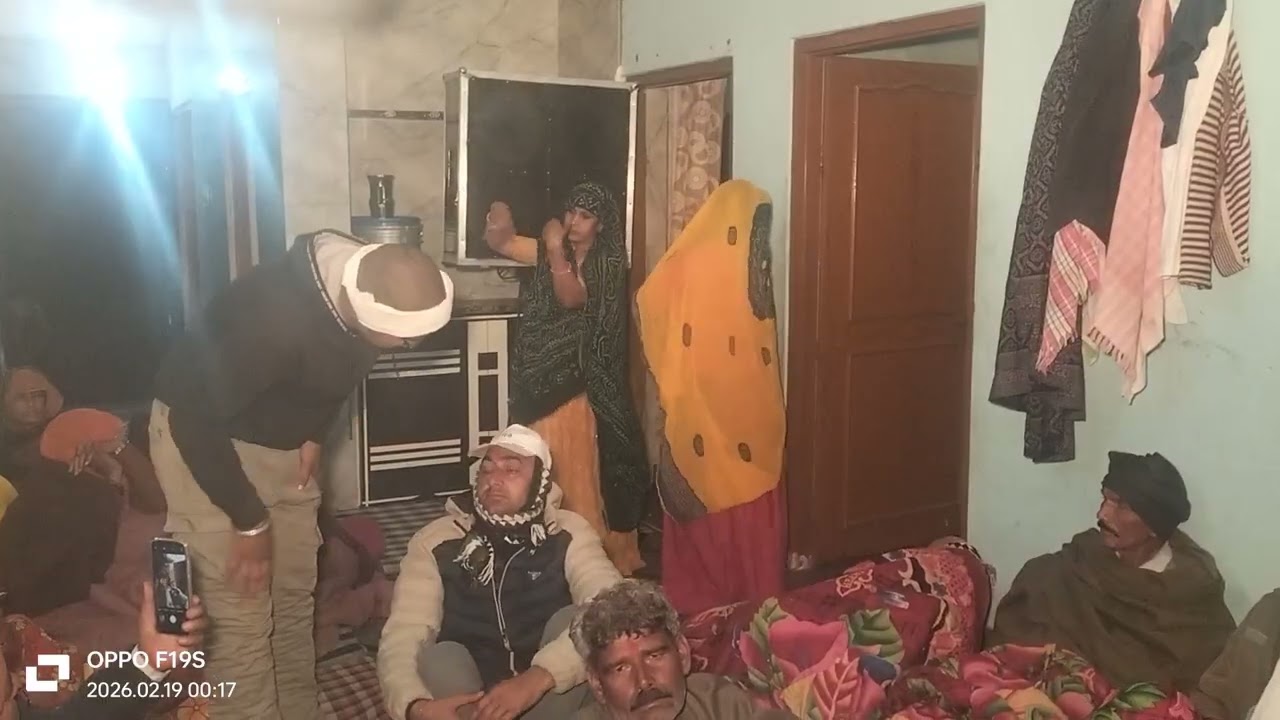 सरोली मोड़ में रंगारंग कार्यक्रम  सिंगर भंवर लाल जी रिकॉर्डिंग करता रतिरामनाथ संग्रामपुरा 9928562891