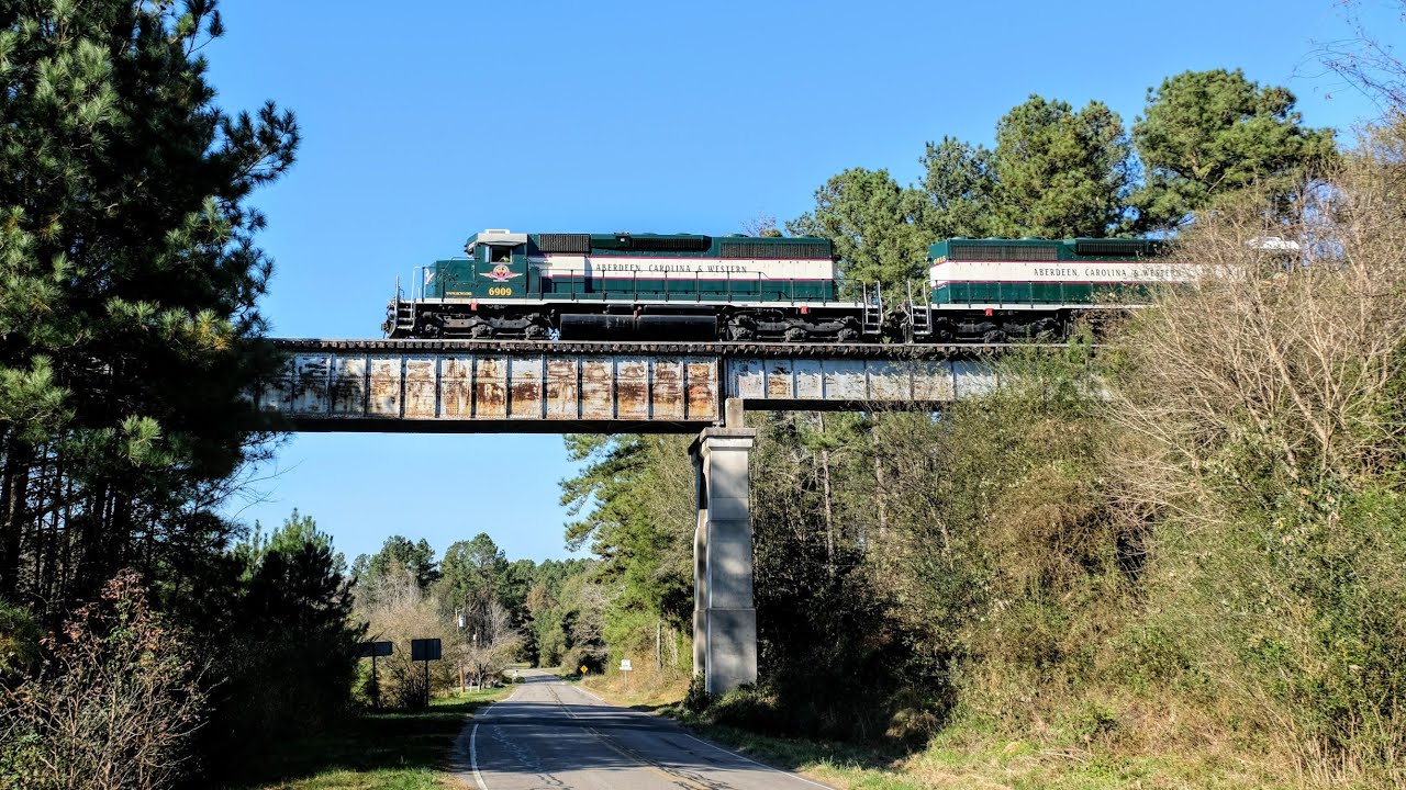 Chasing ACWR's Charlotte turn from Troy to Norwood, NC on the former 'original' NS main - 11/20/2020