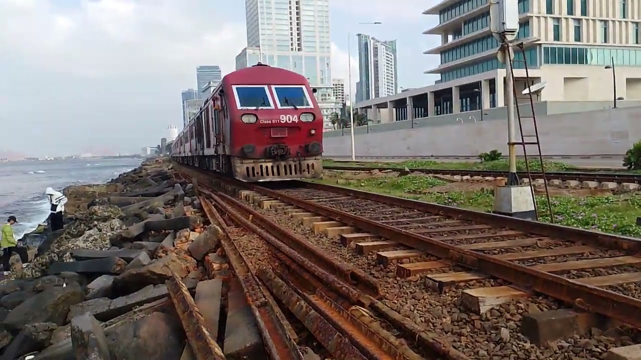 I travel to colombo beach view point and Railway station #train #sea #sky #travel #railway #usa 