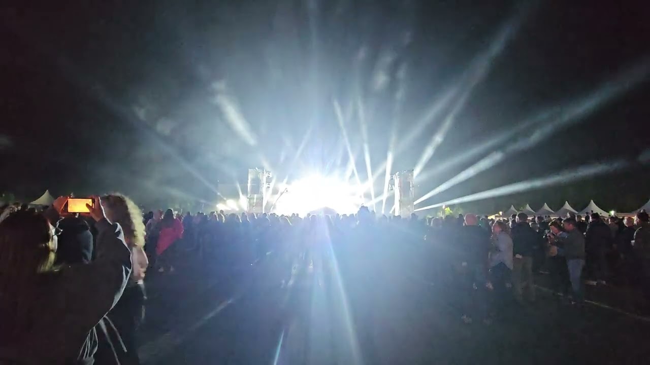 24-05-31 Vuurwerk bij eindshow van Zomerspektakel aan het meer (Alphen a.d. Rijn)