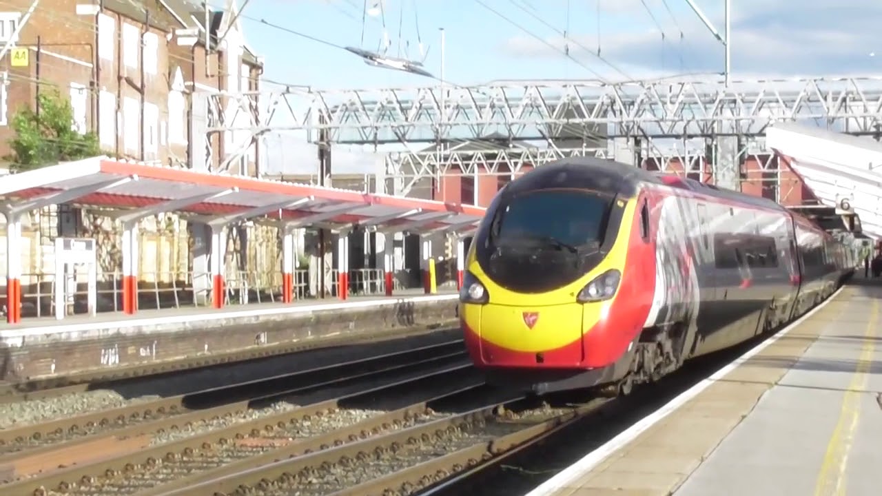ilkley moor bar tat train horn compilation