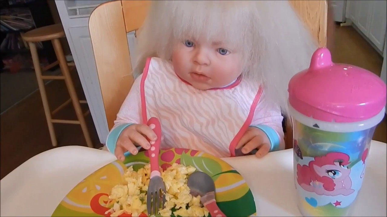 Reborn Toddler Skylar's Morning Routine! Dressing, Eating, Playing!