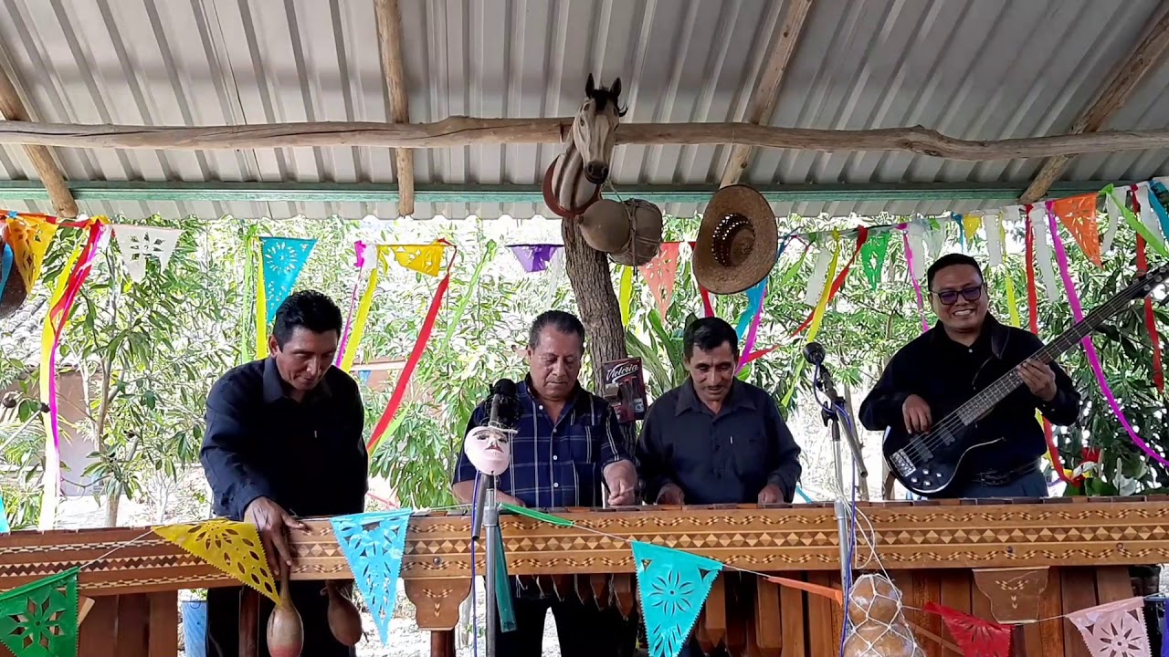 POPURRI ZAPATEADOS FIESTA DE MI TIERRA