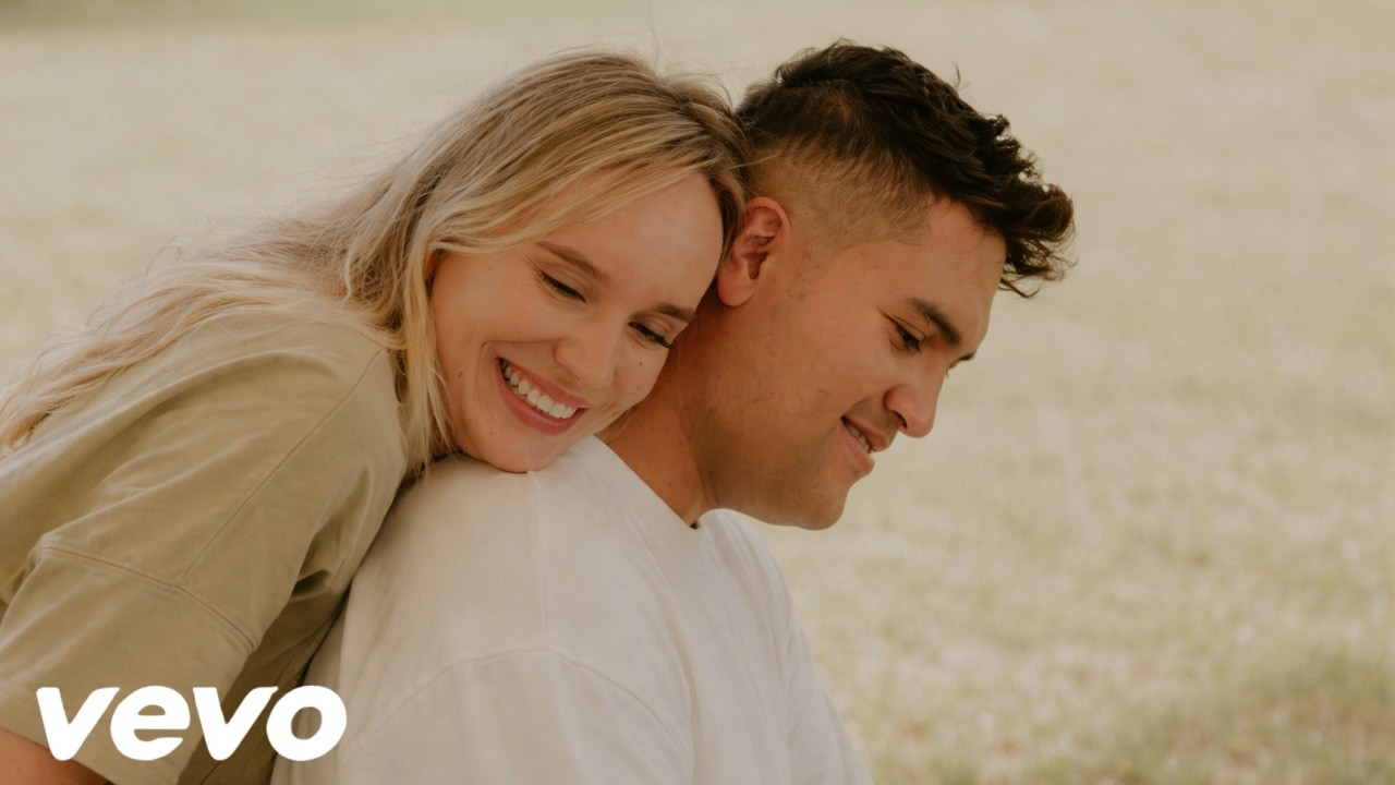 Johan y Sofi - YO ESTOY CONTIGO (Official Video) VEVO 2026 | Worship Latino | Alabanza
