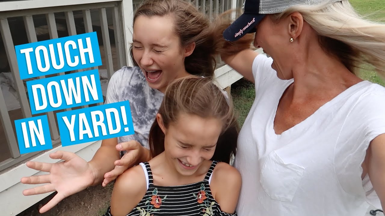 Торнадо засняли на камеру! Мы пошли бегать!