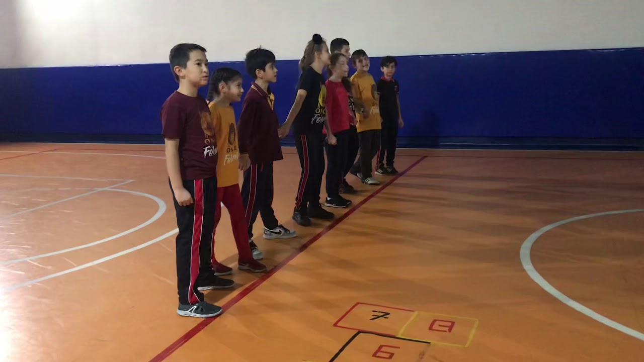 Benövşa (menekşe) oyunu