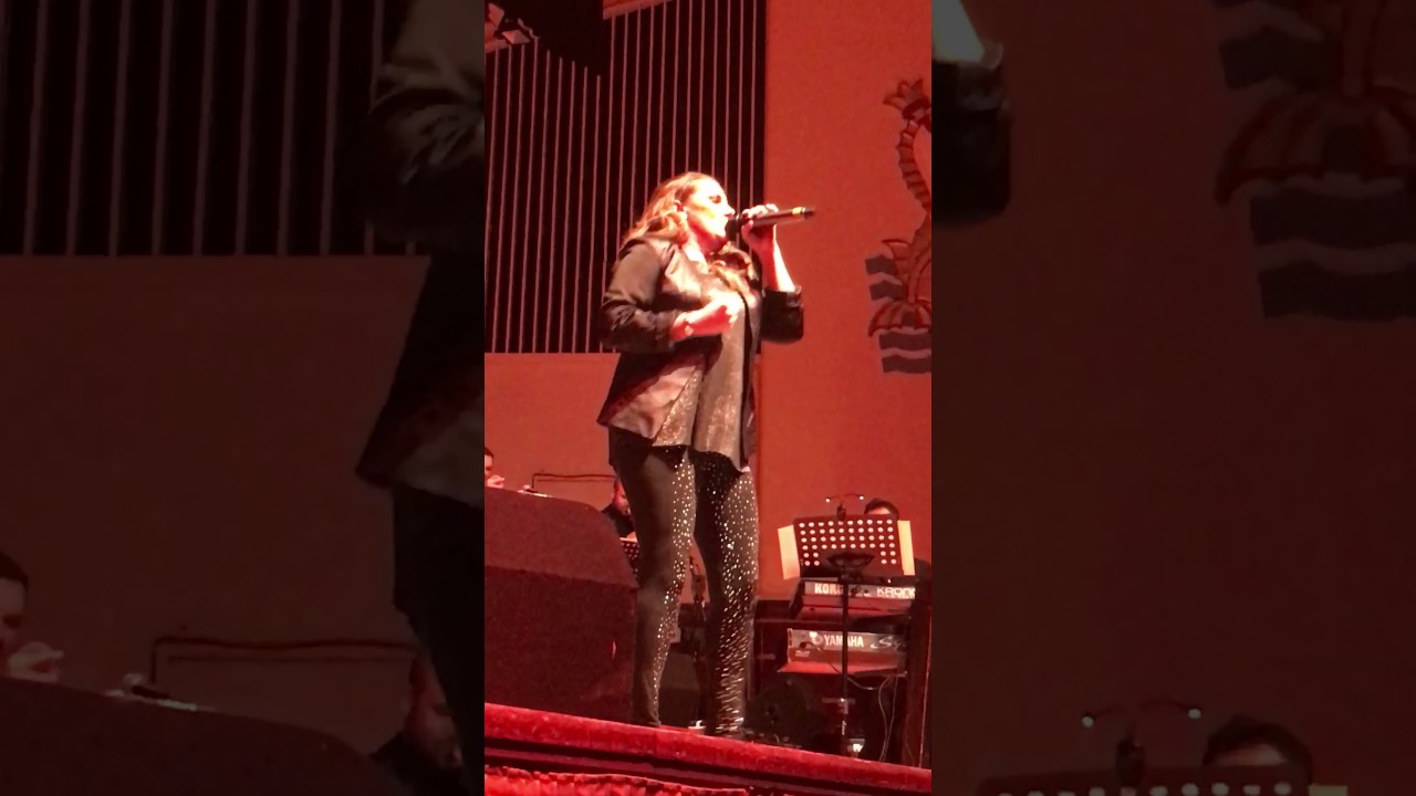 Sam Bailey - river deep - Worthing assembly hall 19-11-16
