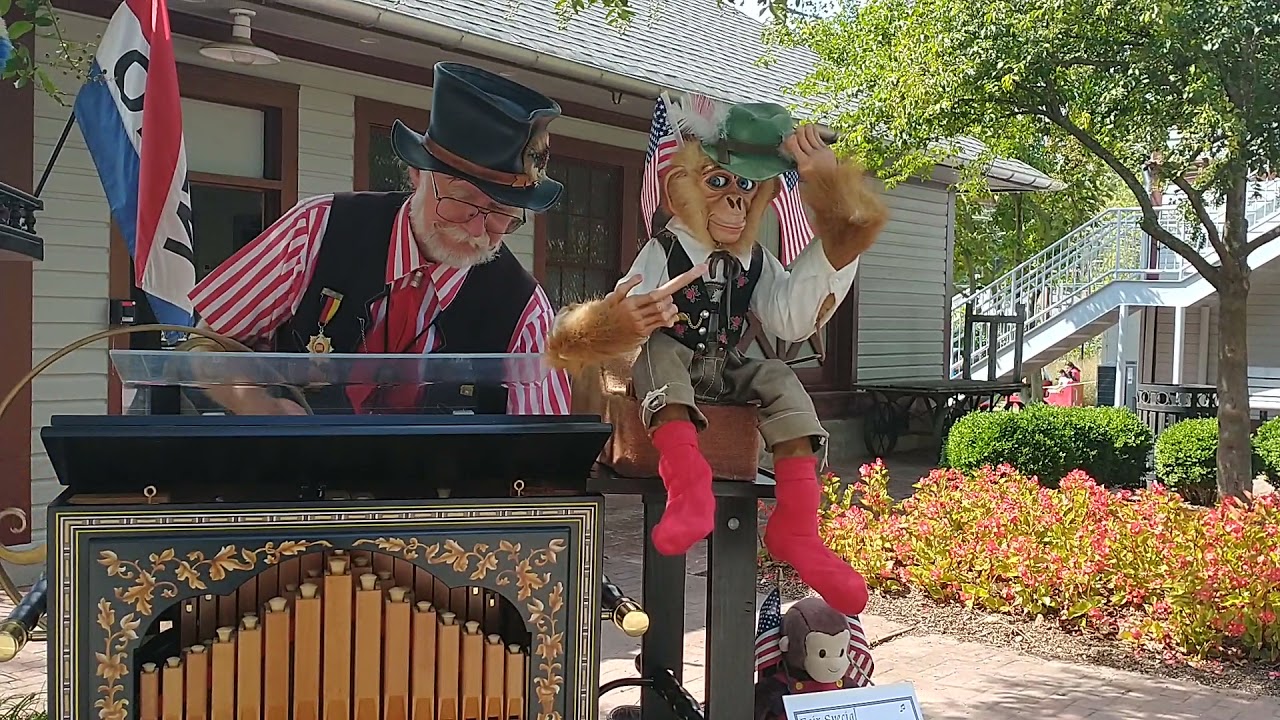 Raffin Barrel Organ Plays Dizzy Fingers