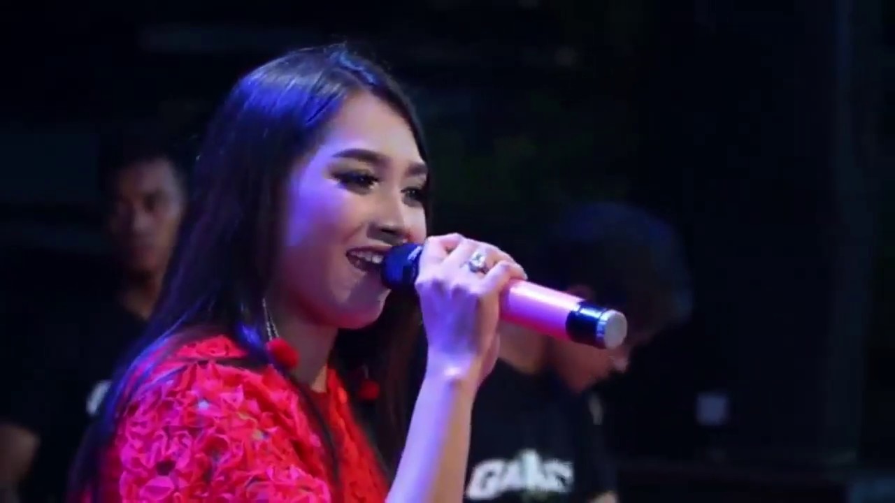 SEPIRING BERDUA -  live show SEPTI ANANTA