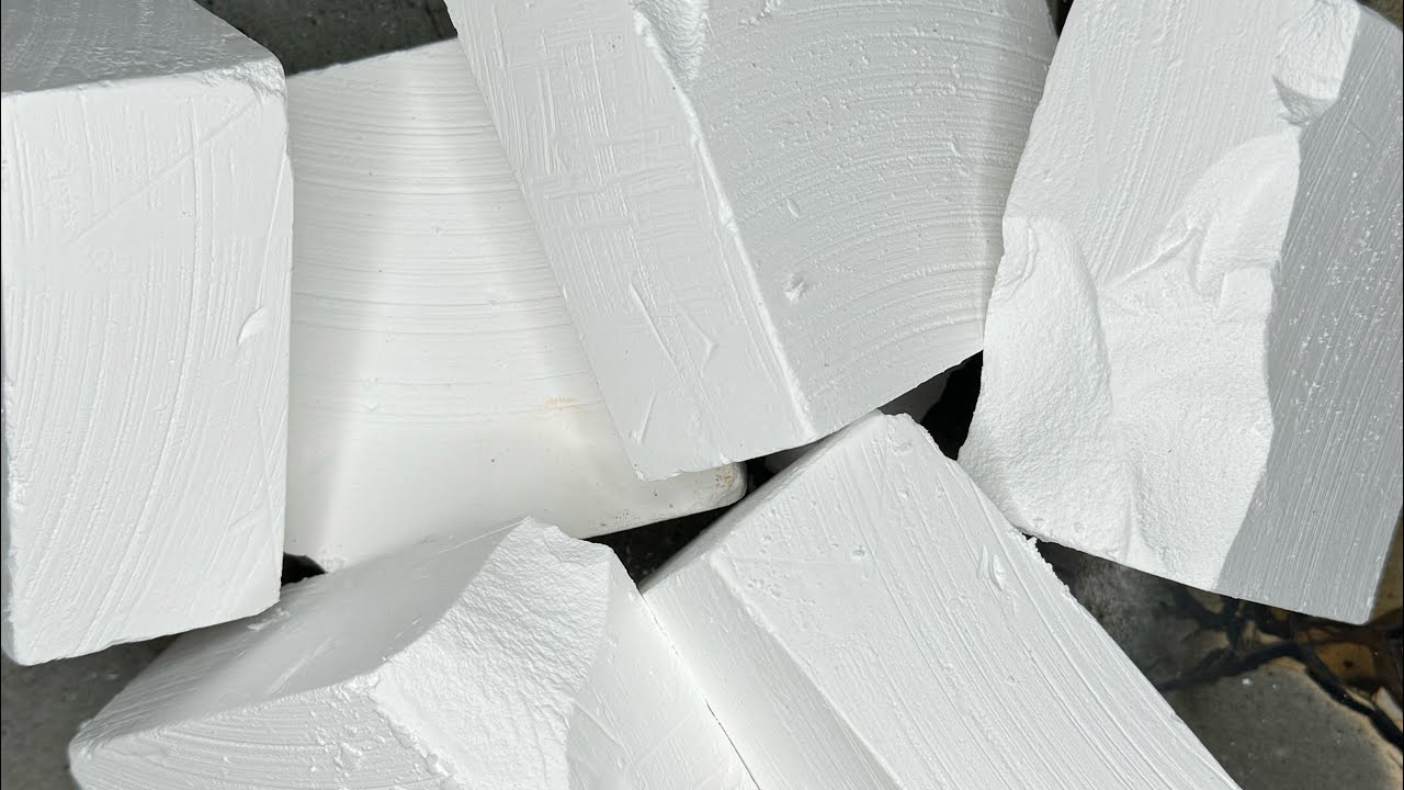Fresh White Chalk ##gymchalk #asmr #asmrchalk #asmrsounds #mouthwatering