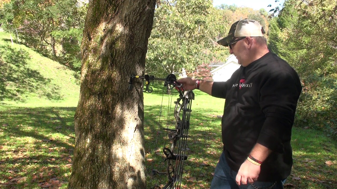 AHW'S Review Of The Hawk XTENDIBLE Tree Arm Bow Hanger
