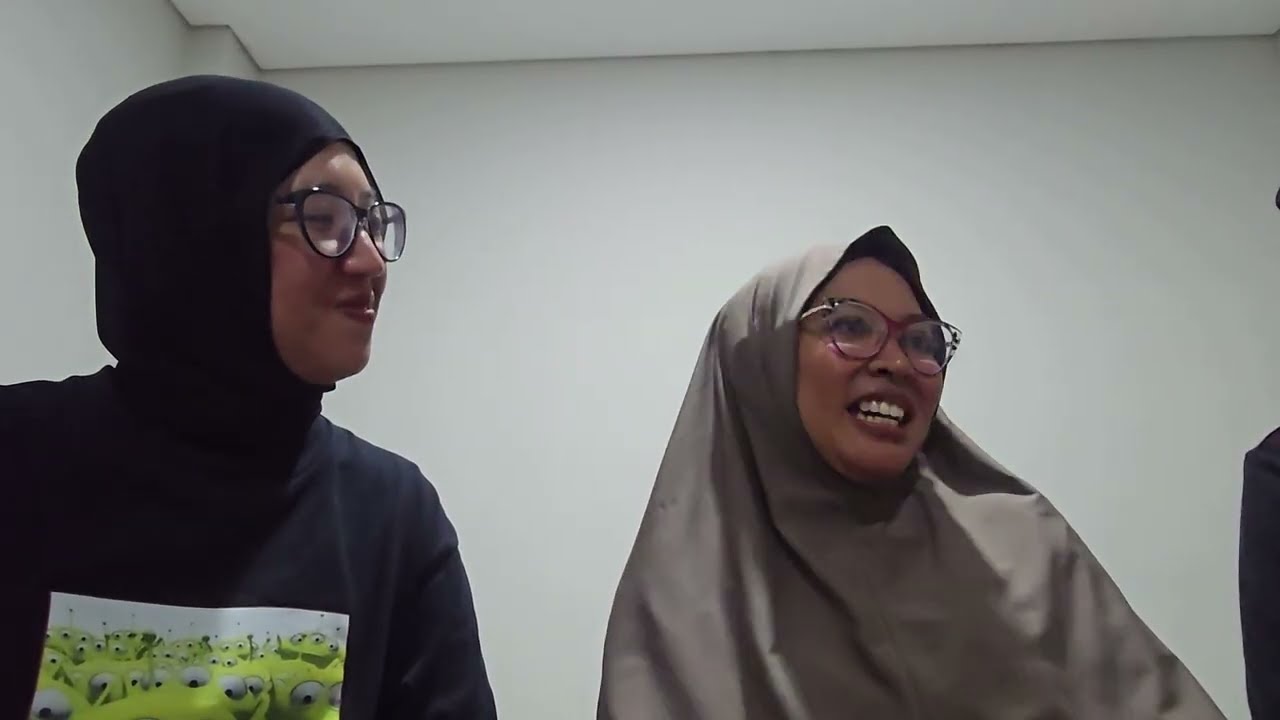 Should I Get a Divorce? And Other Decisions in her Journey with Bipolar (from Jogja, Indonesia)