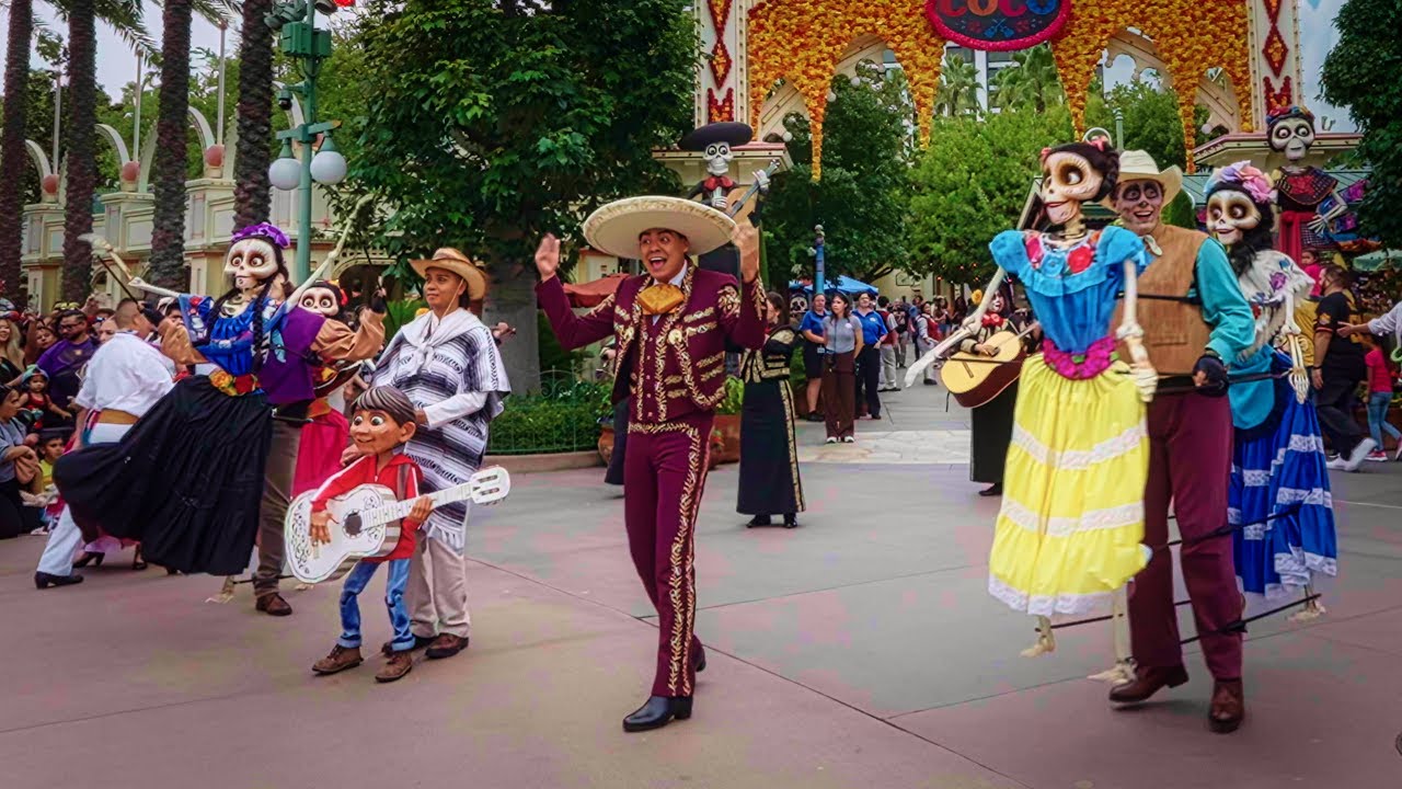The Magic Plaza de la Familia with Coco: Disney's Most Heartwarming Cultural Experience!