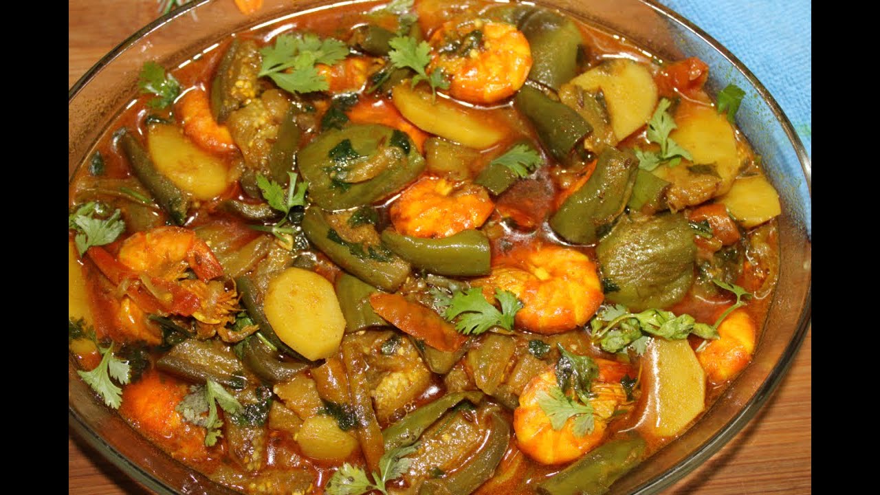 চিংড়ি দিয়ে মজাদার আলু বেগুনের ঝোল |Potato eggplant curry with shrimp |  prawn recipe with vegetables