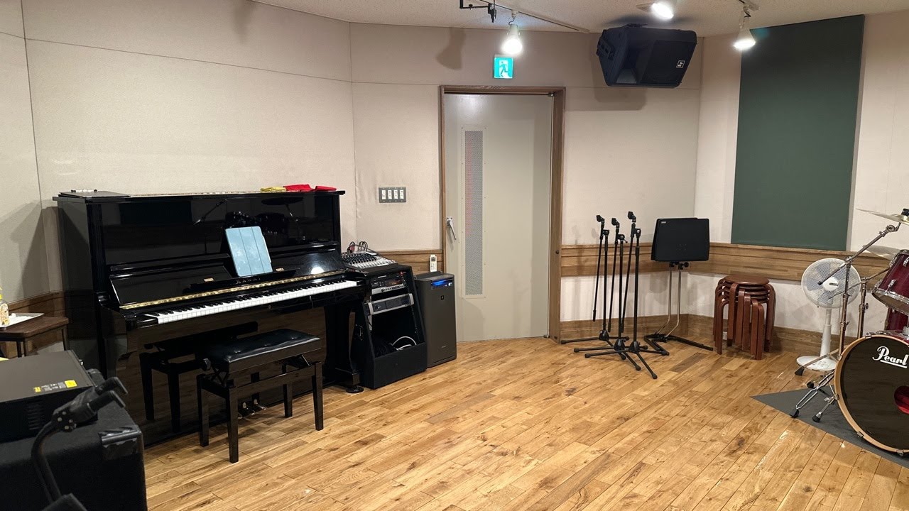 found Wi-fi🙌🏻 @new practice spot 🎹