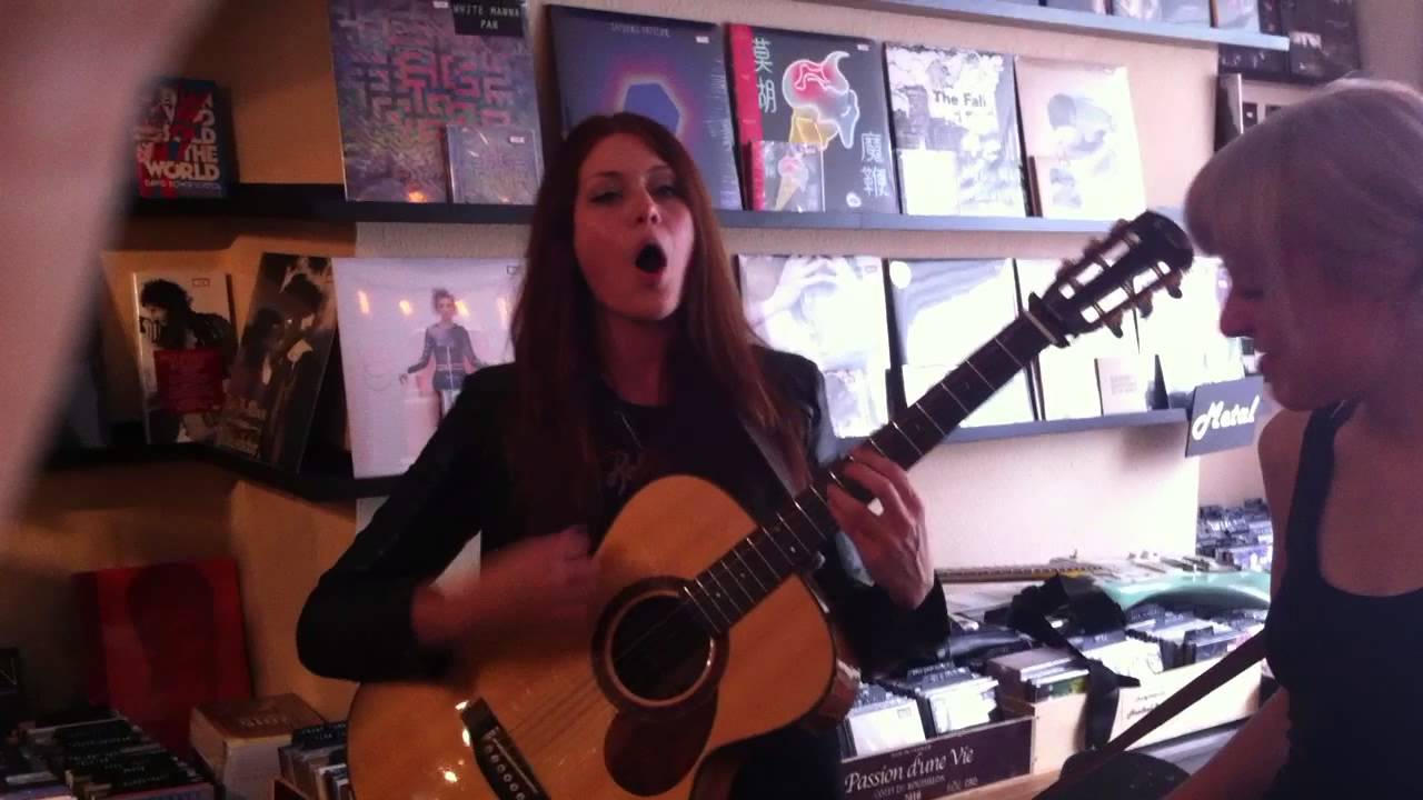 Larkin Poe live at Hundred records, Romsey 20/6/15