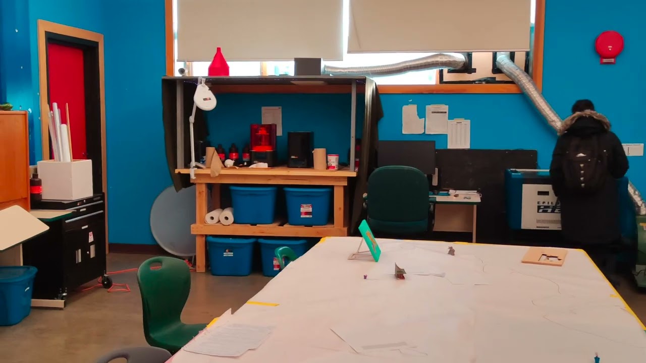 キャンモア高校  カナディアンロッキー教育委員会 / Canmore Collegiate High School - Canadian Rockies Public Schools