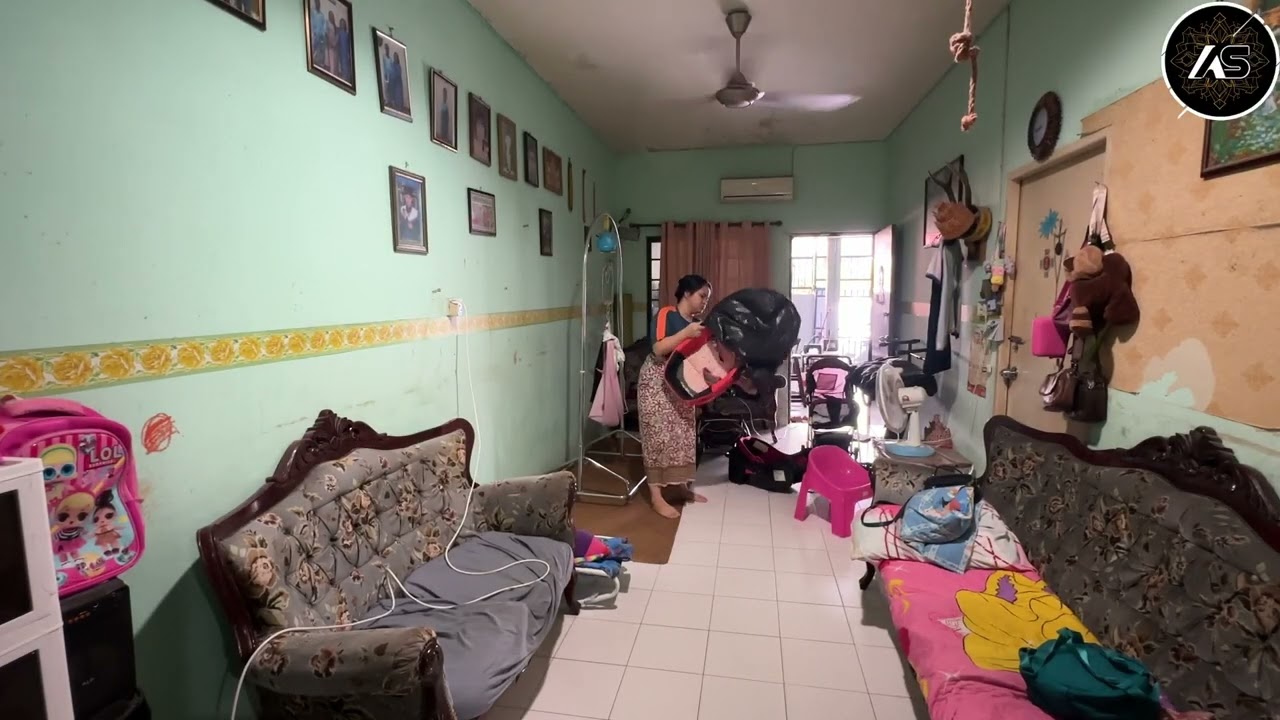 Sesi Kemas Mengemas Barang Anak Semasa Baru Lahir
