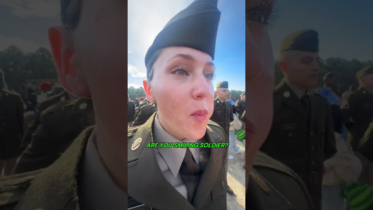 Когда брат на церемонии вручения дипломов 😫😫#военный