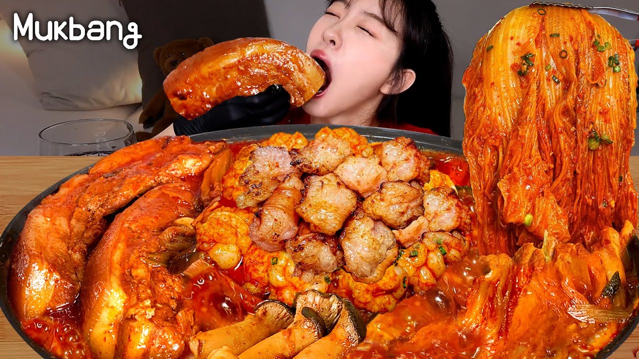 Кимчи с Daechang и свиньей BellyㅣBraised Kimchi with Daechang and Pork Belly EATING SHOW MUKBANG