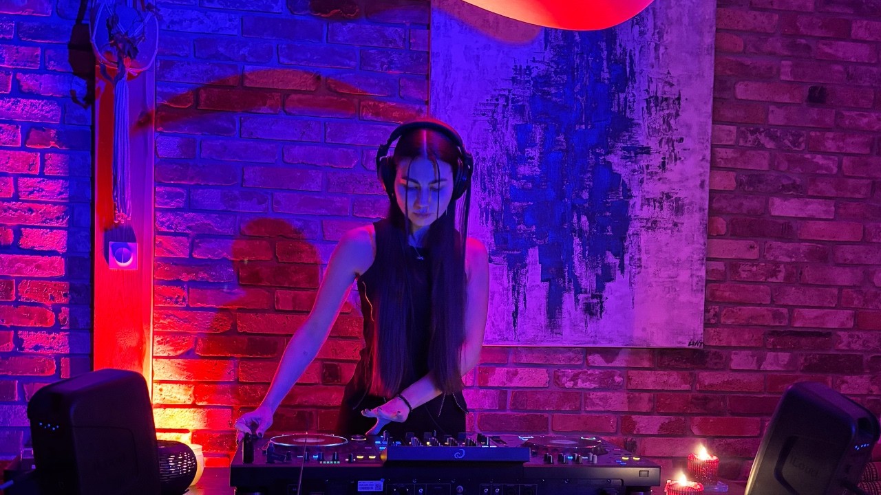 LIVVY live @ San Jose Studios / Techno / Melodic / Electro