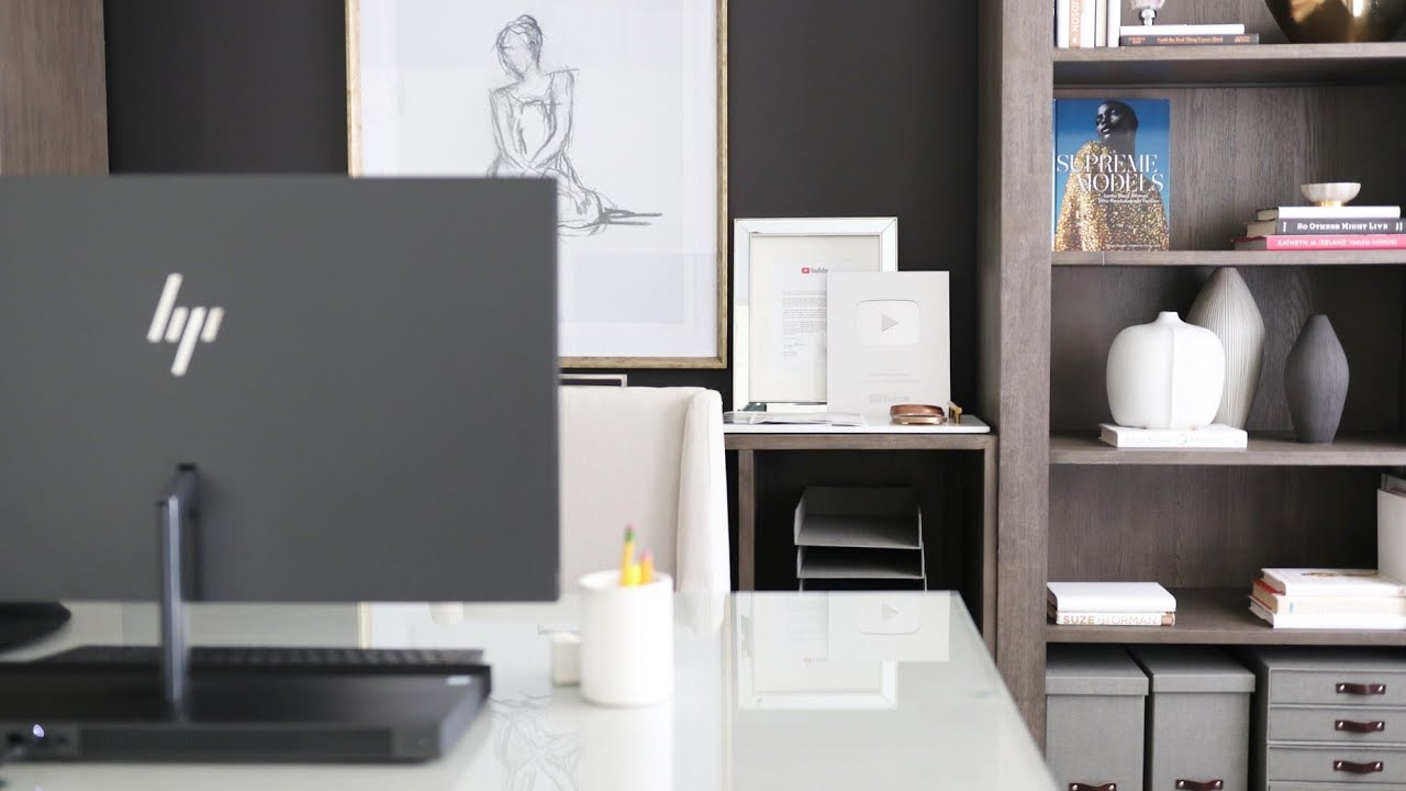 HOUSE TOUR| OFFICE RESTYLED & ENTRYWAY| MY DESK & KEY ESSENTIAL PIECES