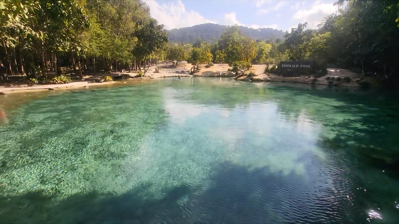 🌴 EMERALD POOL : Le paradis (si tu te lèves tôt !) 🍜