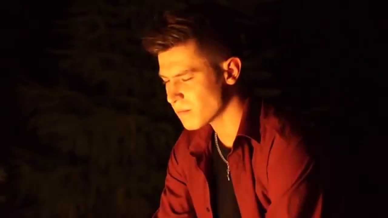 Piotr Starzecki - Kiss from a Rose [cover] - Poland