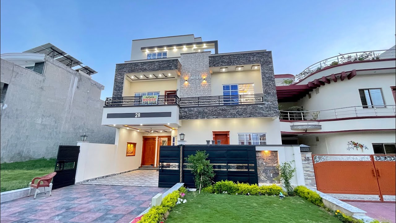 10 Marla Beautiful Luxury House For Sale in G-13 Islamabad
