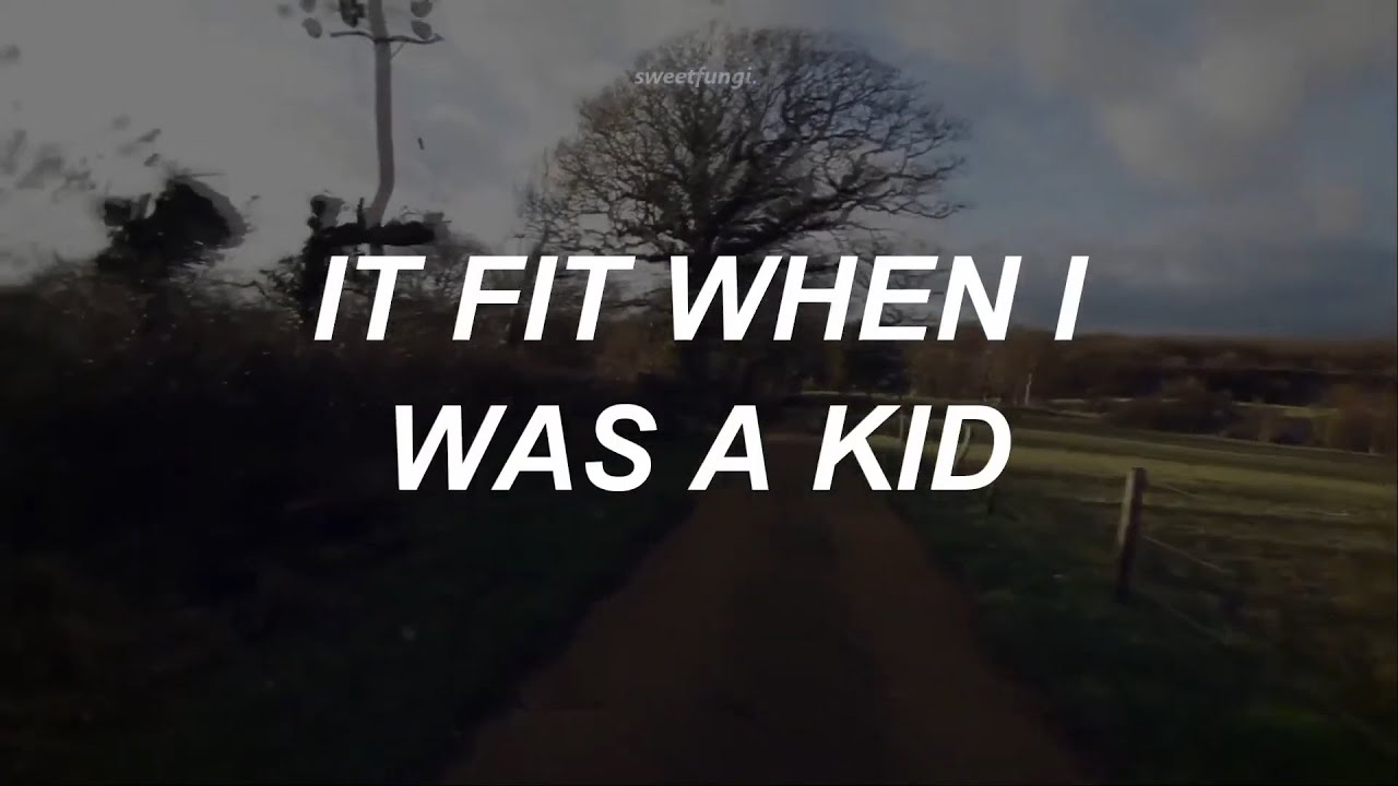 Crystal Castles - It fit when I was A kid (Lyrics/Sub Español)